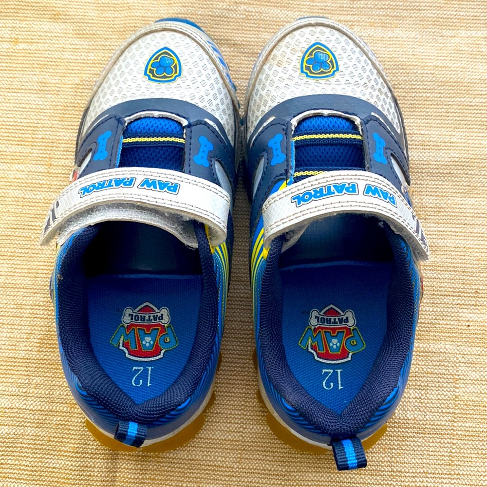 PAW patrol boys Sneakers - light up!